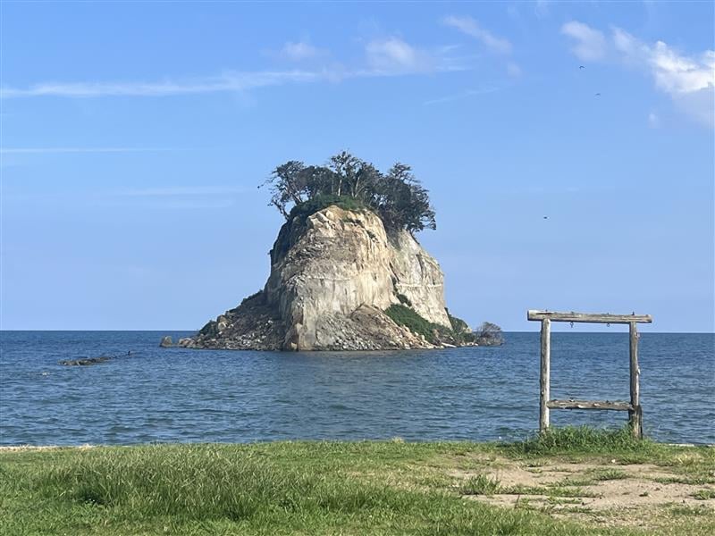 見附島